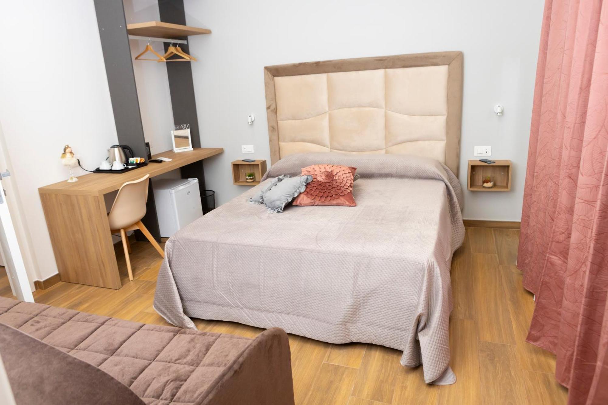 נאפולי Alleria Rooms מראה חיצוני תמונה