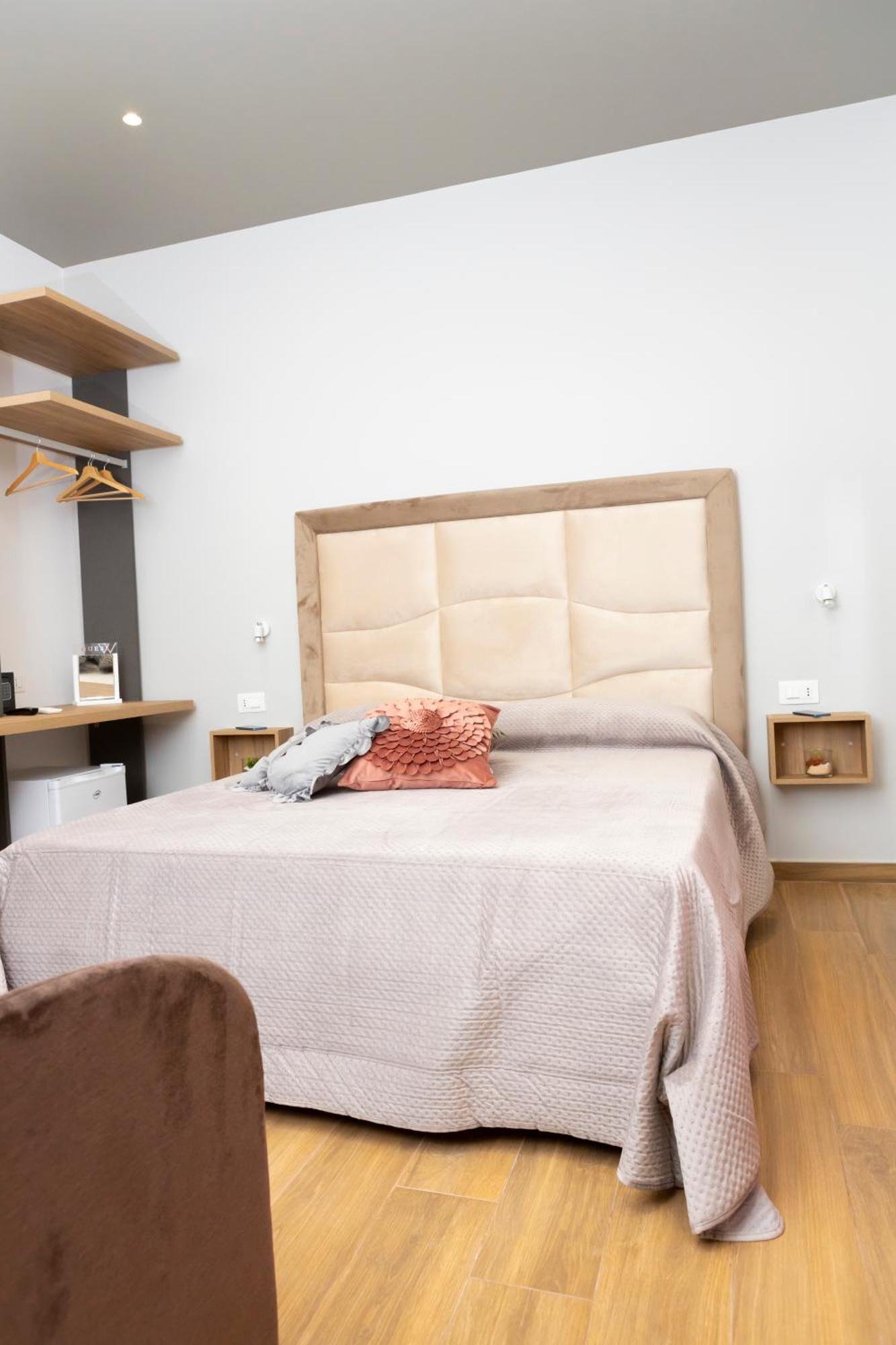 נאפולי Alleria Rooms מראה חיצוני תמונה